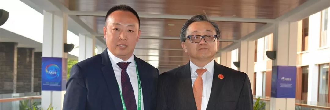 后入操我啊啊啊好爽鸡巴好大插我逼逼联合国副秘书长刘振民和赵章栓会长在博鳌亚洲论坛亲切交"